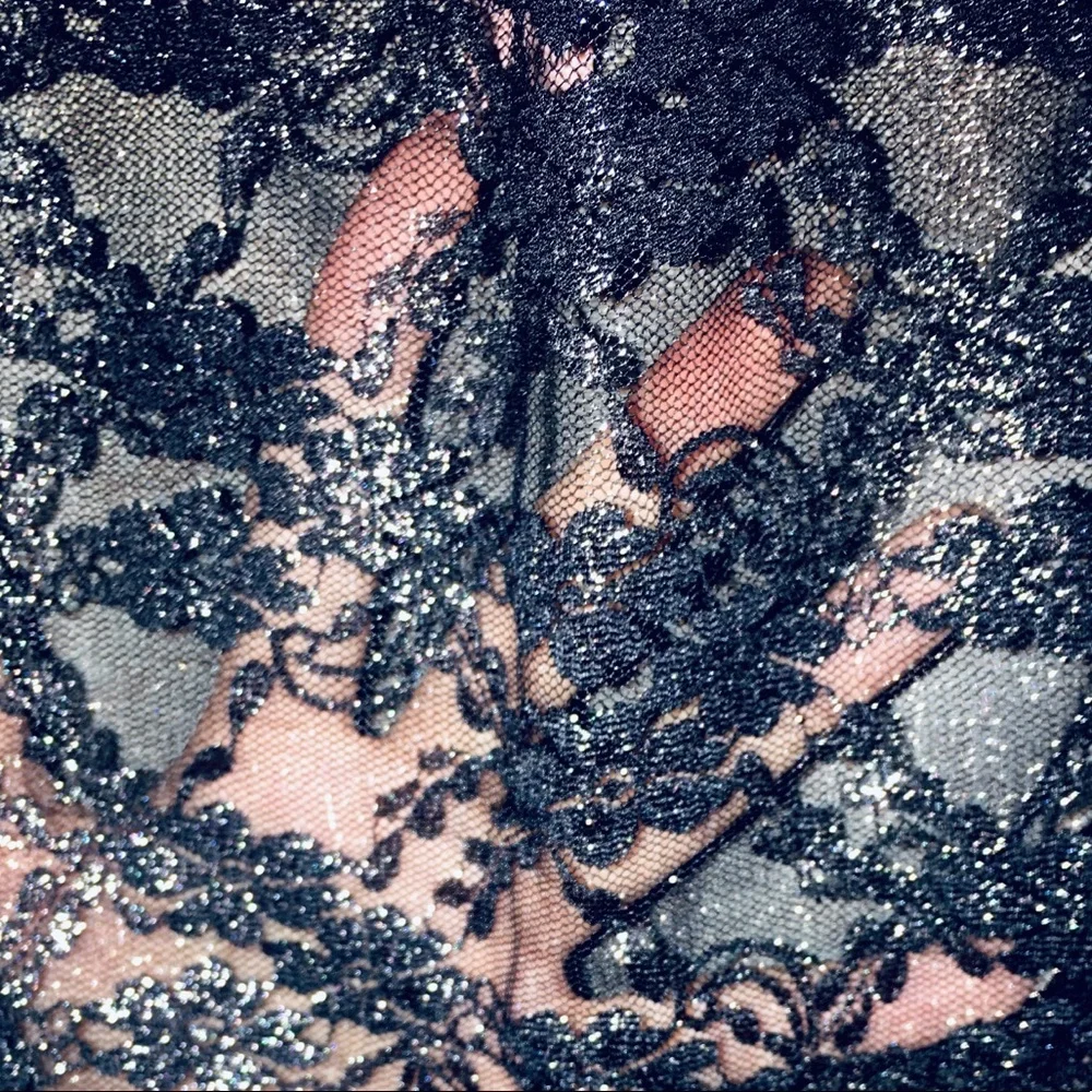 NWT Victoria’s Secret: Rare 🔥 Extra Small Black Shimmery Bodysuit